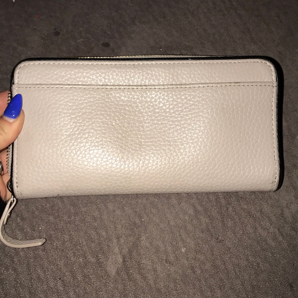 Kate Spade Wallet - Picture 3 of 4